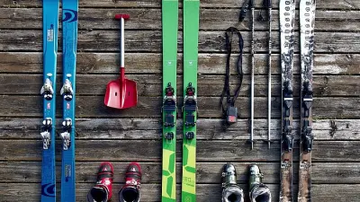 Ski- und Snowboardausrüstung in Wien sicher einlagern